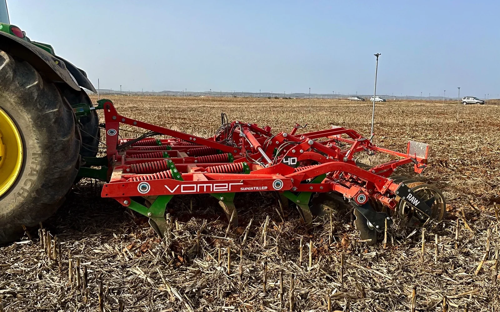 SuperTILLER — Chisel plow