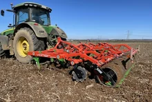 SuperTILLER Vomer shanks detail